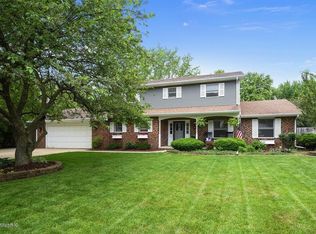 1421 Mulberry Ln, Saint Joseph, MI 49085
