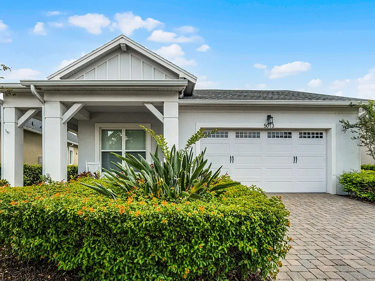 5013 E Fountainwood Dr — Photo 1