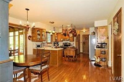 5th image of 3881 Danberry Dr
