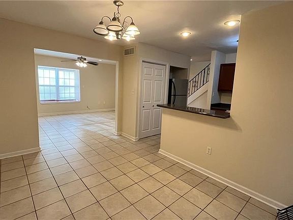 5th image of 7705 Belcrest Pl