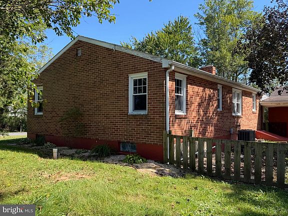 3rd image of 3770 Bull Rd