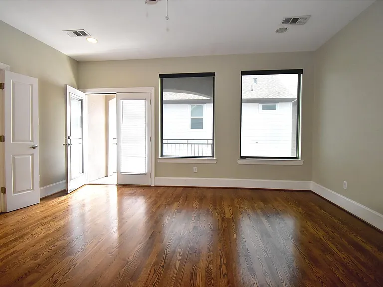 1538 W 23rd St #C — Photo 14