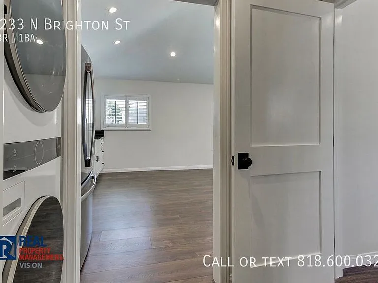 1233 N Brighton St — Photo 14