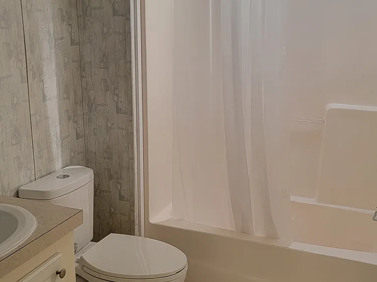 Main bathroom