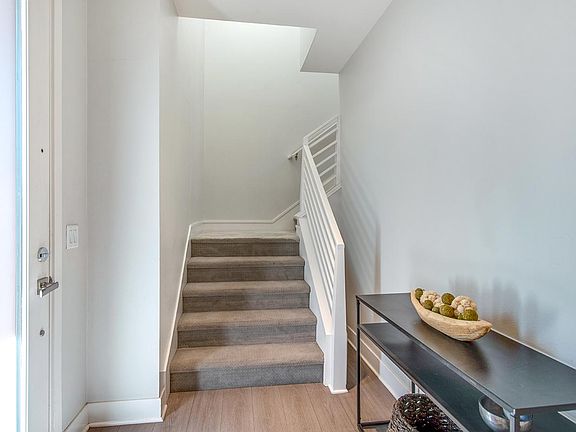 2nd image of 10 Brownstone Way
