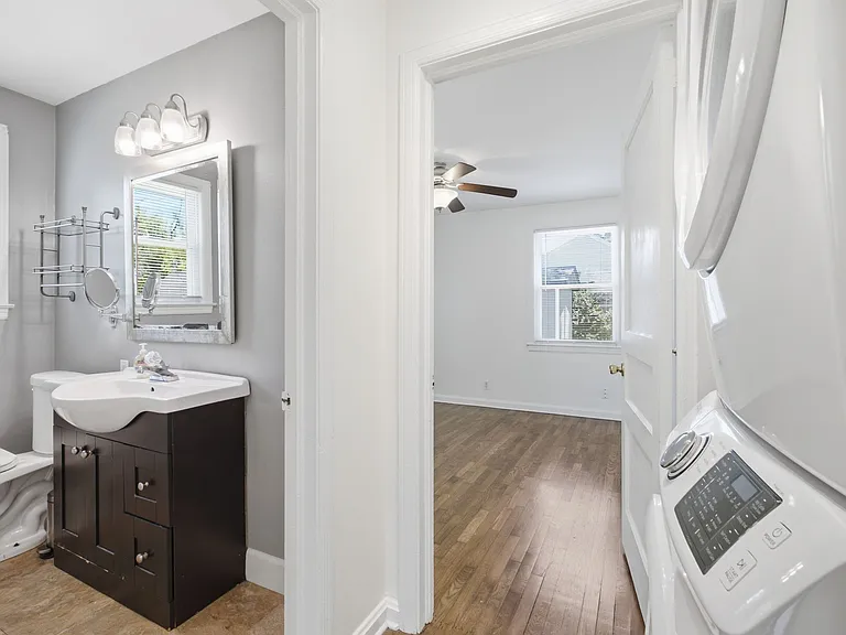240 Ridgeway Dr — Photo 15