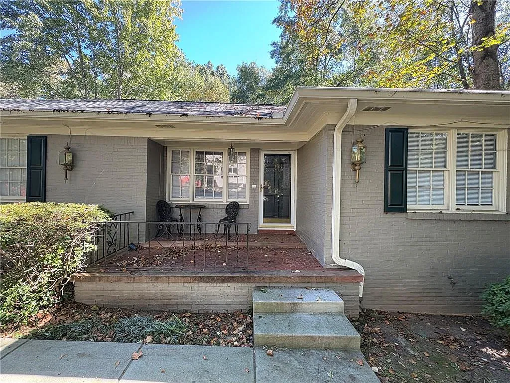 2 bed, 1.0 bath, 800 sqft, $1,975 — Photo 2