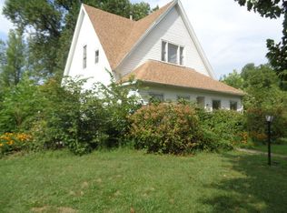 215 E Walnut St, Westfield, IL