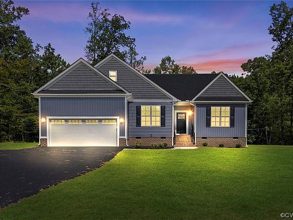 3rd image of 595 Fairview Dr