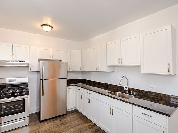 4th image of 7502 N Hoyne Ave #2114-2