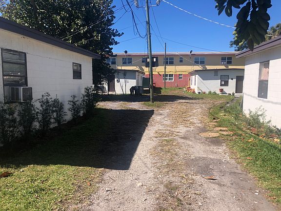 2nd image of 103 NW 7th Ave APT B