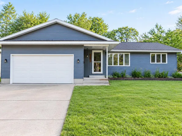 3243 Royal Oak Rd, Muskegon, MI 49441