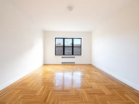 Rented by Contact Realty | media 3