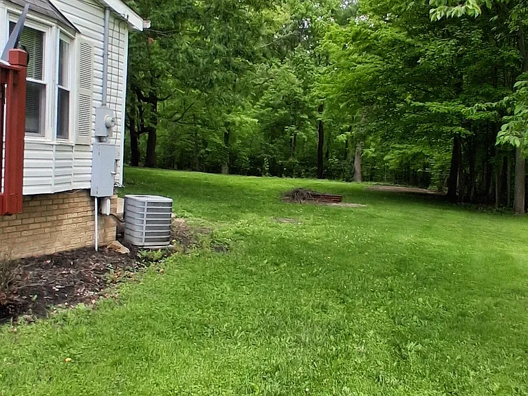 1675 Mount Pleasant St NE — Photo 4
