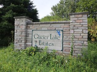 7811 Hidden Pine Ln, Richmond, IL 60071