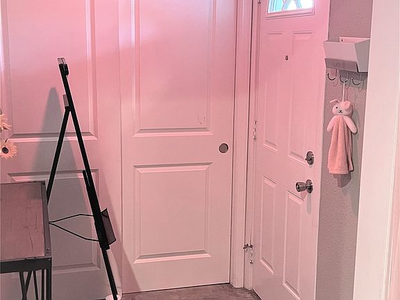 2nd image of 4112 Hoyt Avenue