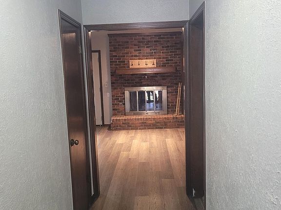 2nd image of 309 Elwood Dr