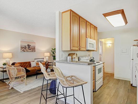 5th image of 1445 Harbor View Dr #127