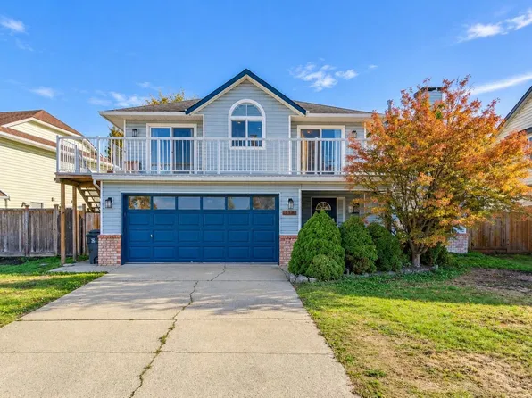 12362 188a St, Pitt Meadows, BC V3Y 2H4