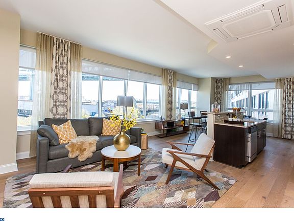4th image of 230 Columbus Blvd #212