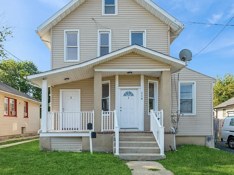 118 Joline Ave #2 — Photo 1