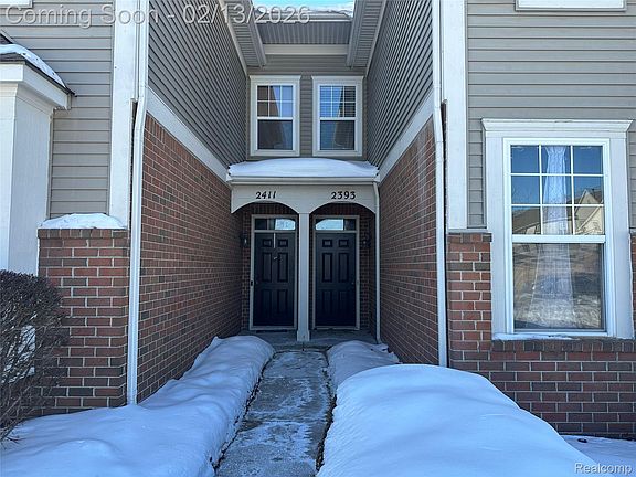 3rd image of 2393 Arcadia Dr
