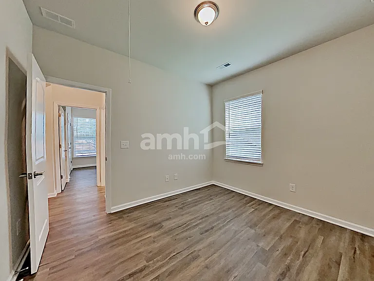 2415 Napa Valley Dr — Photo 12