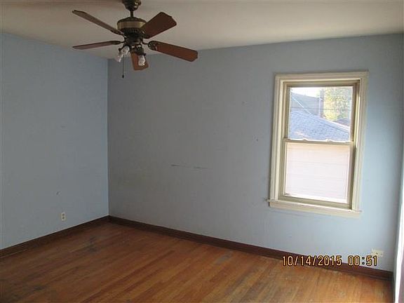 5th image of 9036 S Albany Ave