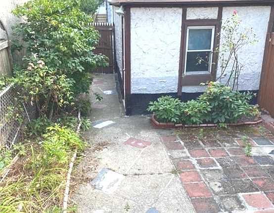 5th image of 67126 Burns St