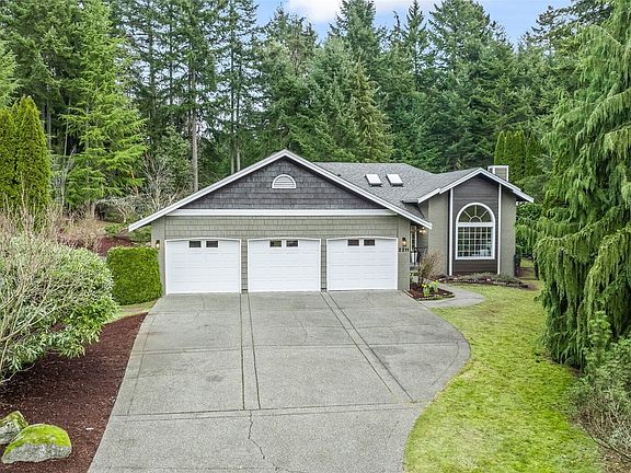 3rd image of 2311 22nd Avenue Ct NW