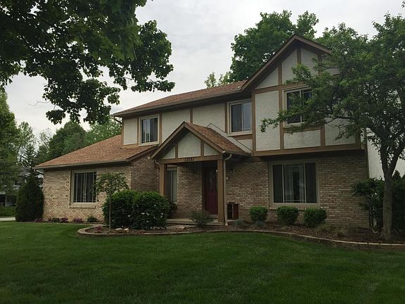2nd image of 13051 Summerfield Way NW