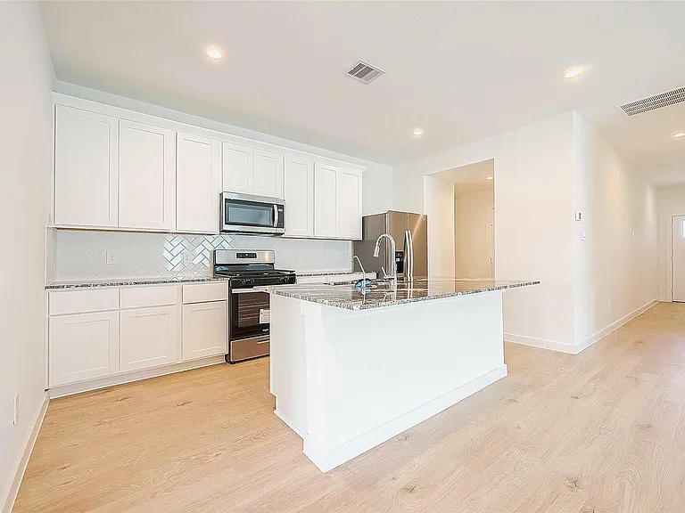 1210 Via Del Corso Ln — Photo 4