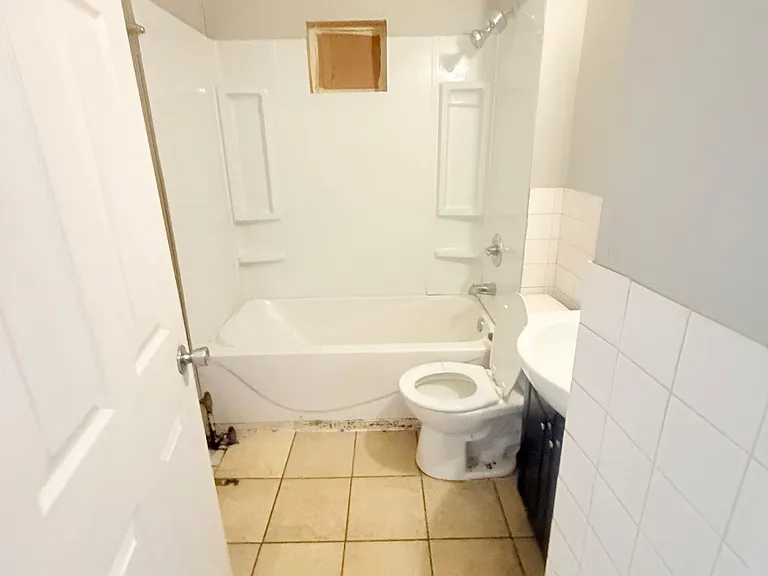 815 Sherburne Ave #2 — Photo 6