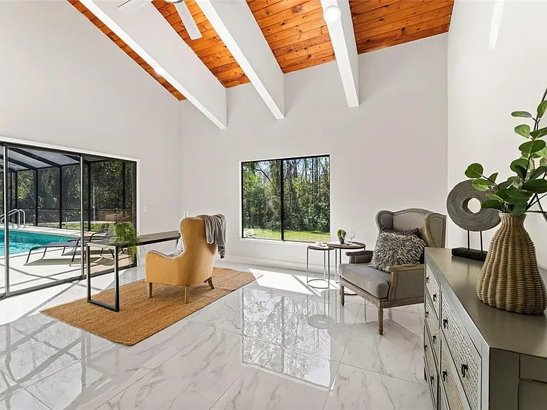 4520 Pine Hollow Dr — Photo 21