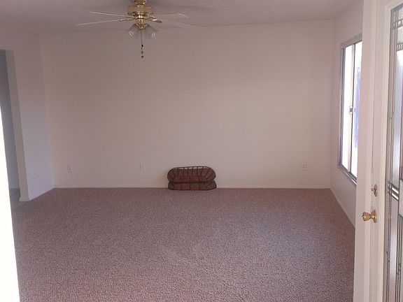 3rd image of 4434 E Hidalgo Ave