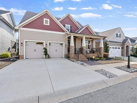 2nd image of 14 Glen Ivy Dr
