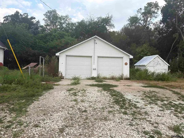 275 6th Rd, Dodge, NE 68633