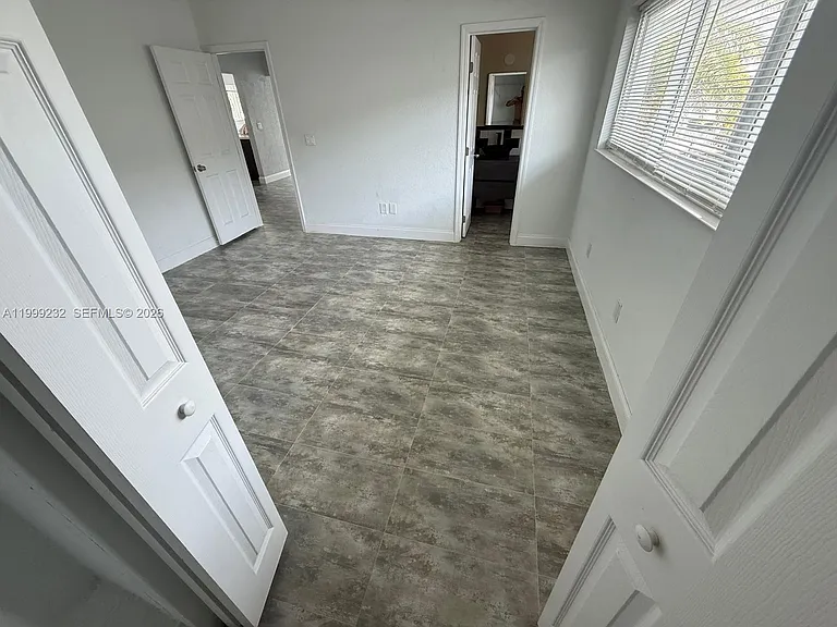 3681 NE 170th St #4 — Photo 35