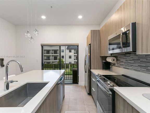 4th image of 7855 NW 104th Ave #25