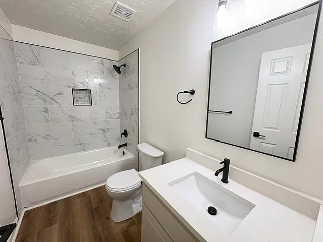 36 Kennedy St — Photo 11