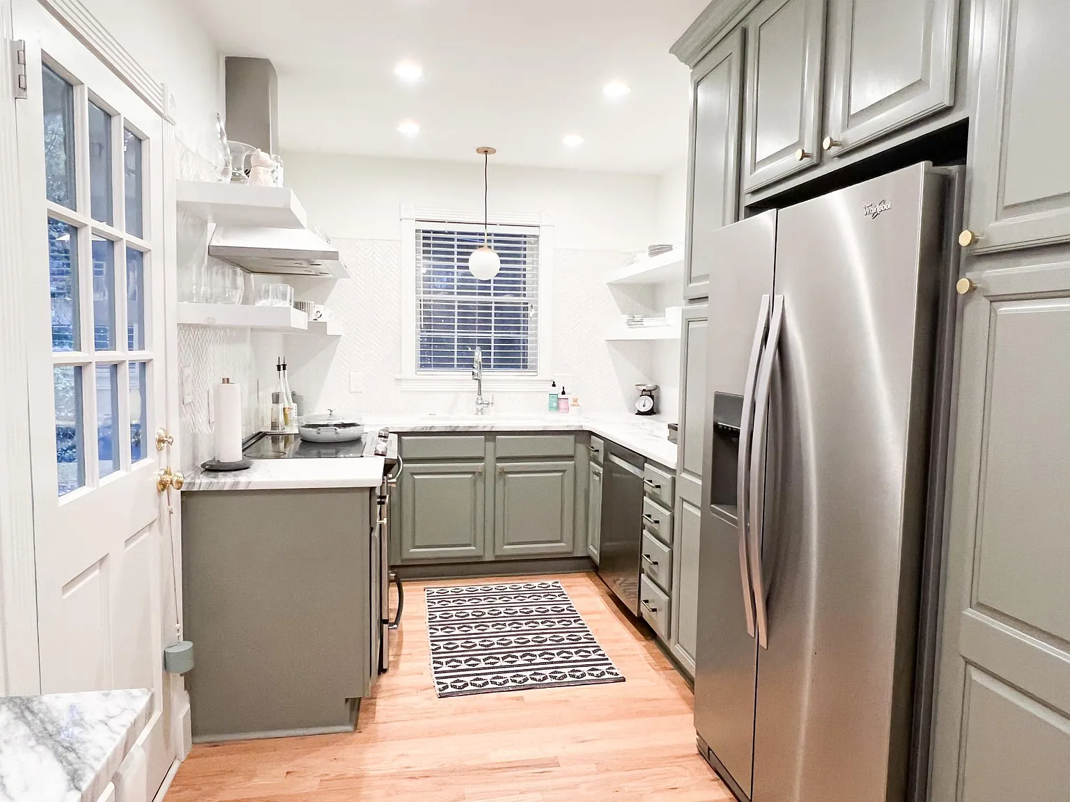 567 Pelham Rd NE — Photo 4