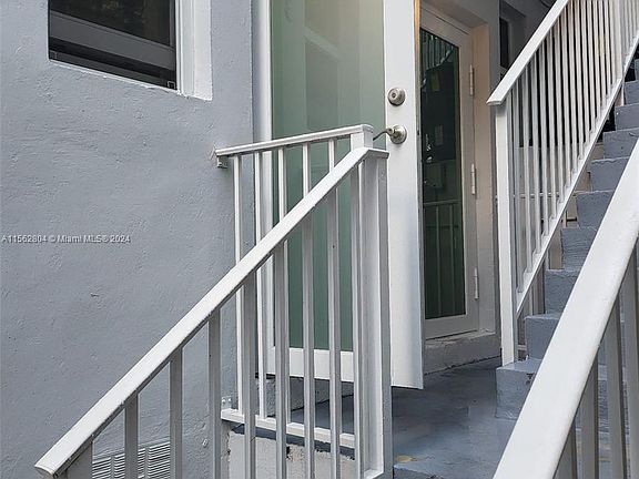 2nd image of 7207 Bay Dr APT 3