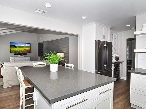 2nd image of 26262 Amapola Ln