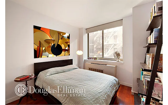 Rented by Douglas Elliman | media 20