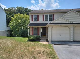 362 Crosswinds Dr, Lititz, PA 17543