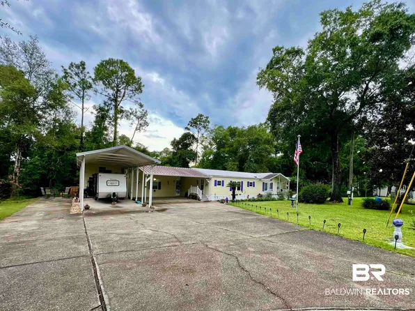 1860 Suavez Dr, Lillian, AL 36549