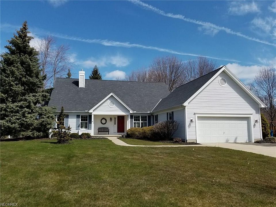 1st image of 32282 Country Club Dr