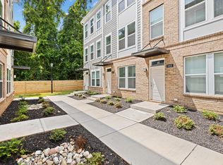 5017 Sovereignty Ct, Charlotte, NC 28205