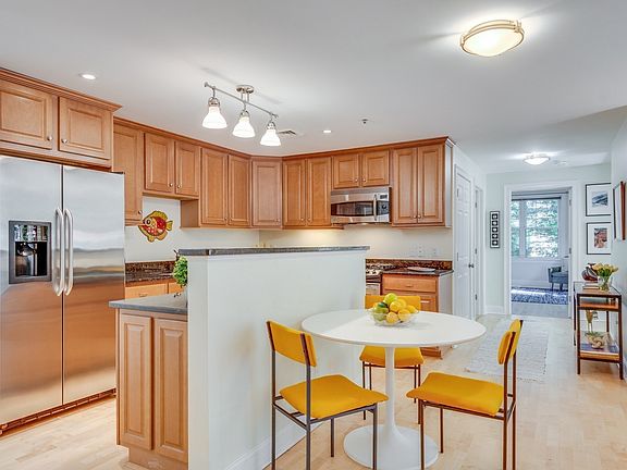 3rd image of 95 Conant St Unit 302