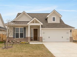 6113 Pocono Dr, College Station, TX 77845